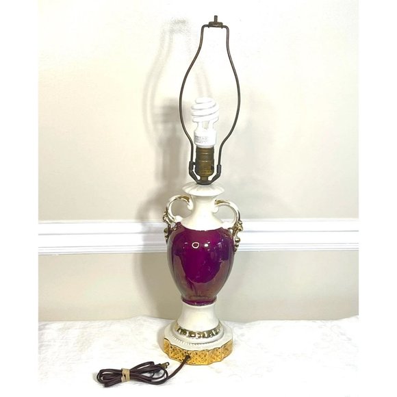 Vintage Porcelain Urn Style Table Lamp Victorian Scene Colonial Couple - Picture 5 of 12